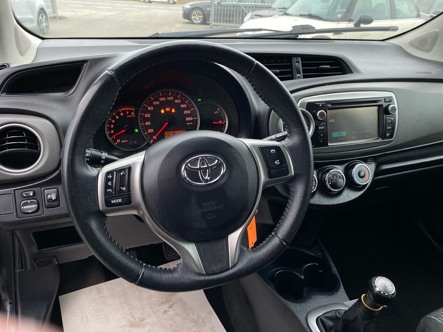 Billede af Toyota Yaris 1,0 VVT-I T2 Style 69HK 5d