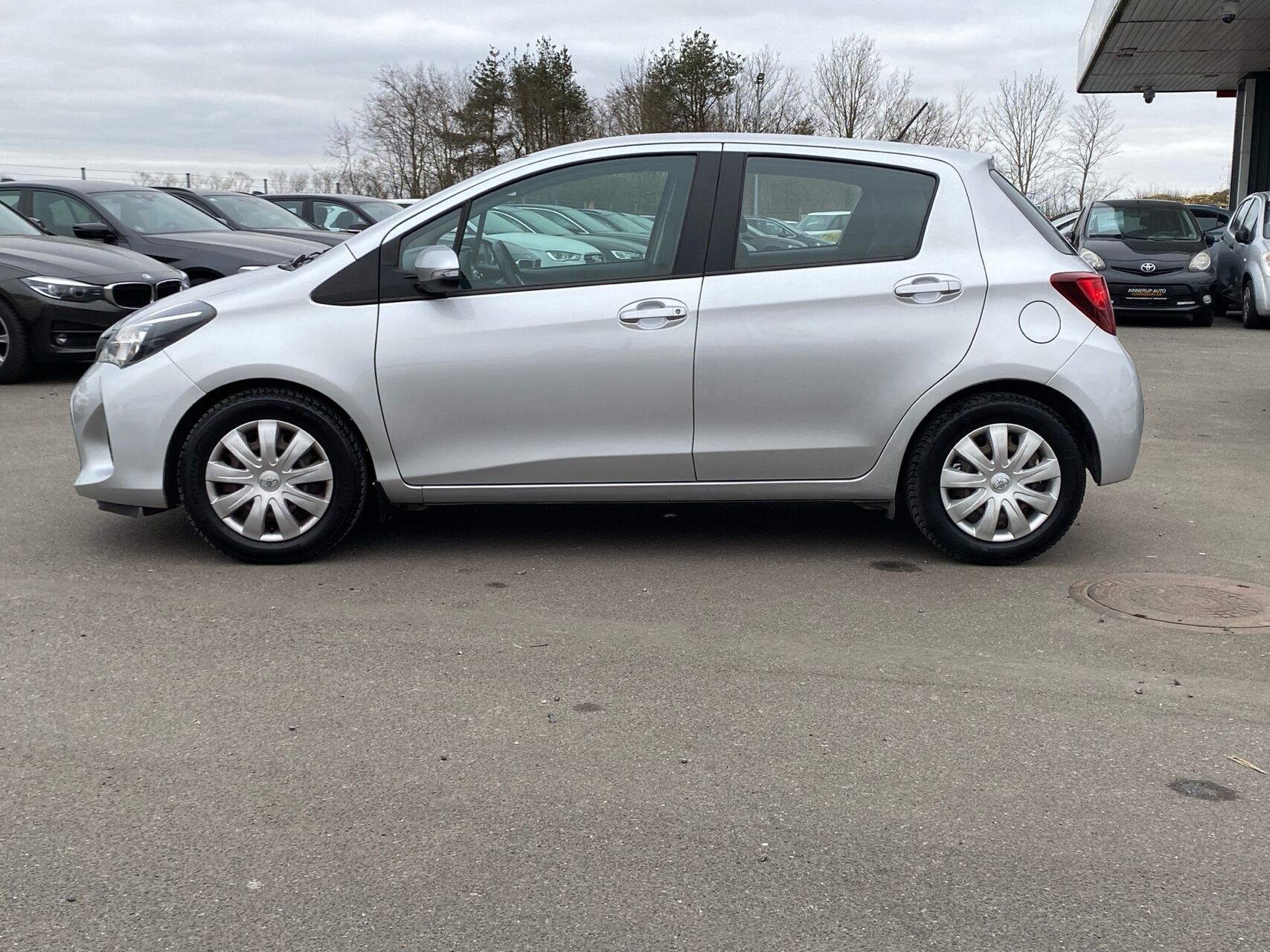 Billede af Toyota Yaris 1,0 VVT-I T2 69HK 5d
