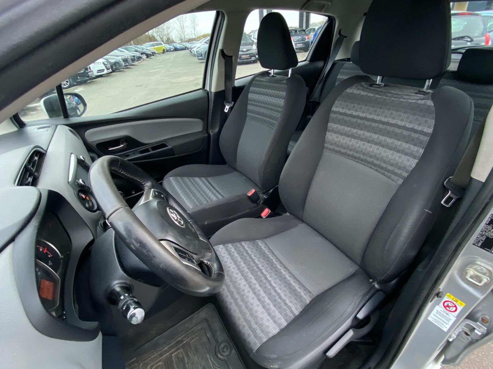 Billede af Toyota Yaris 1,0 VVT-I T2 69HK 5d