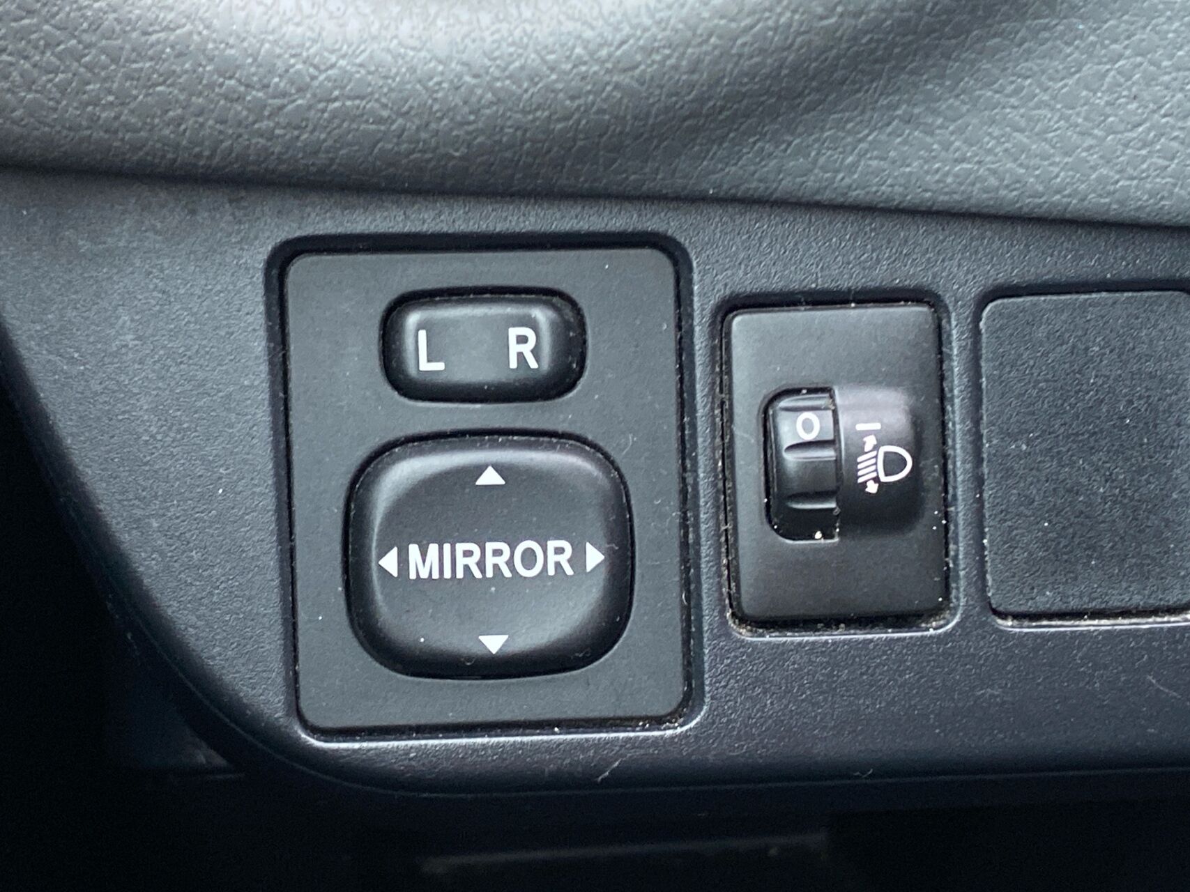 Billede af Toyota Yaris 1,0 VVT-I T2 69HK 5d