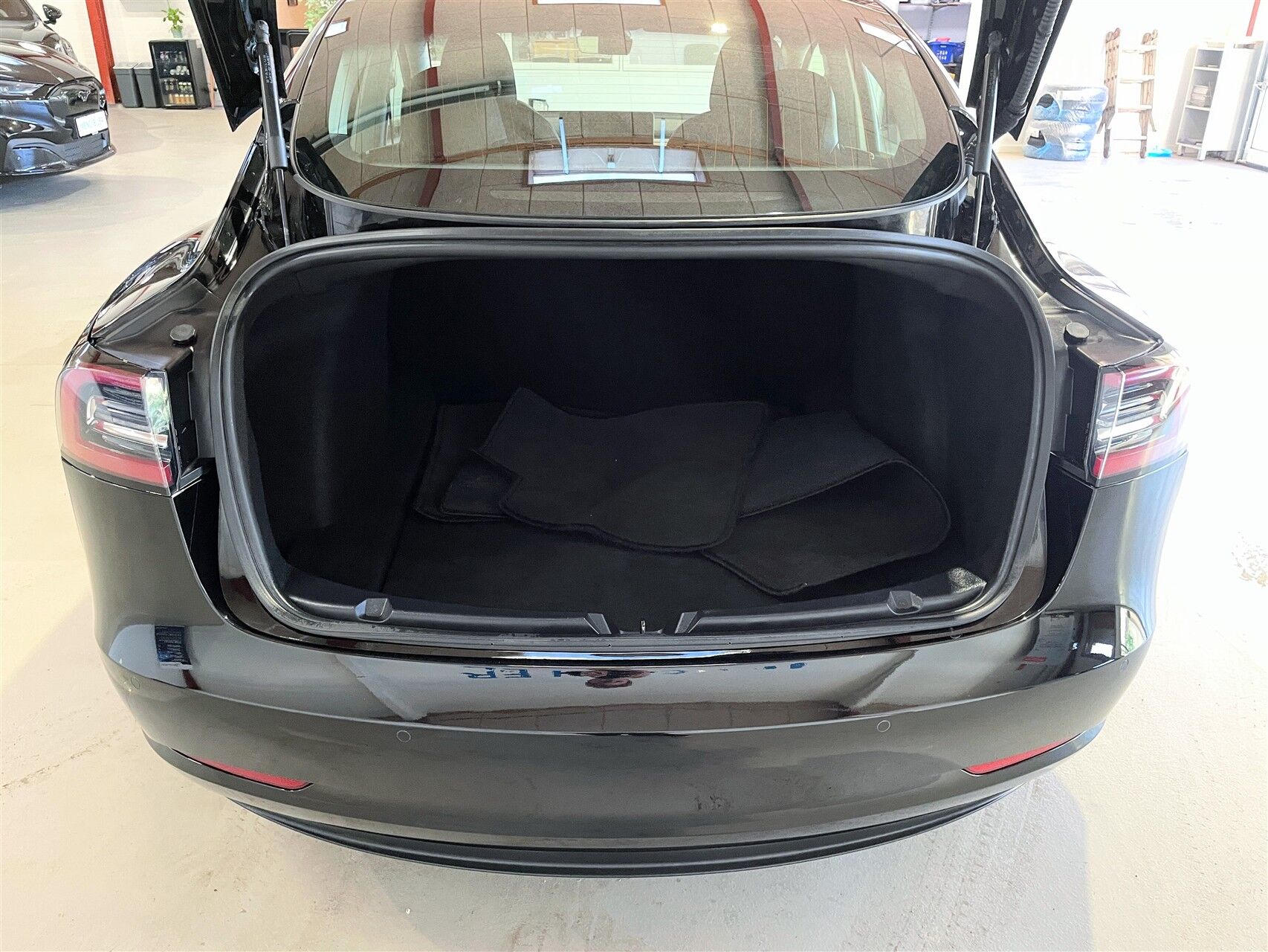 Billede af Tesla Model 3 EL Standard Range Plus 283HK Aut.