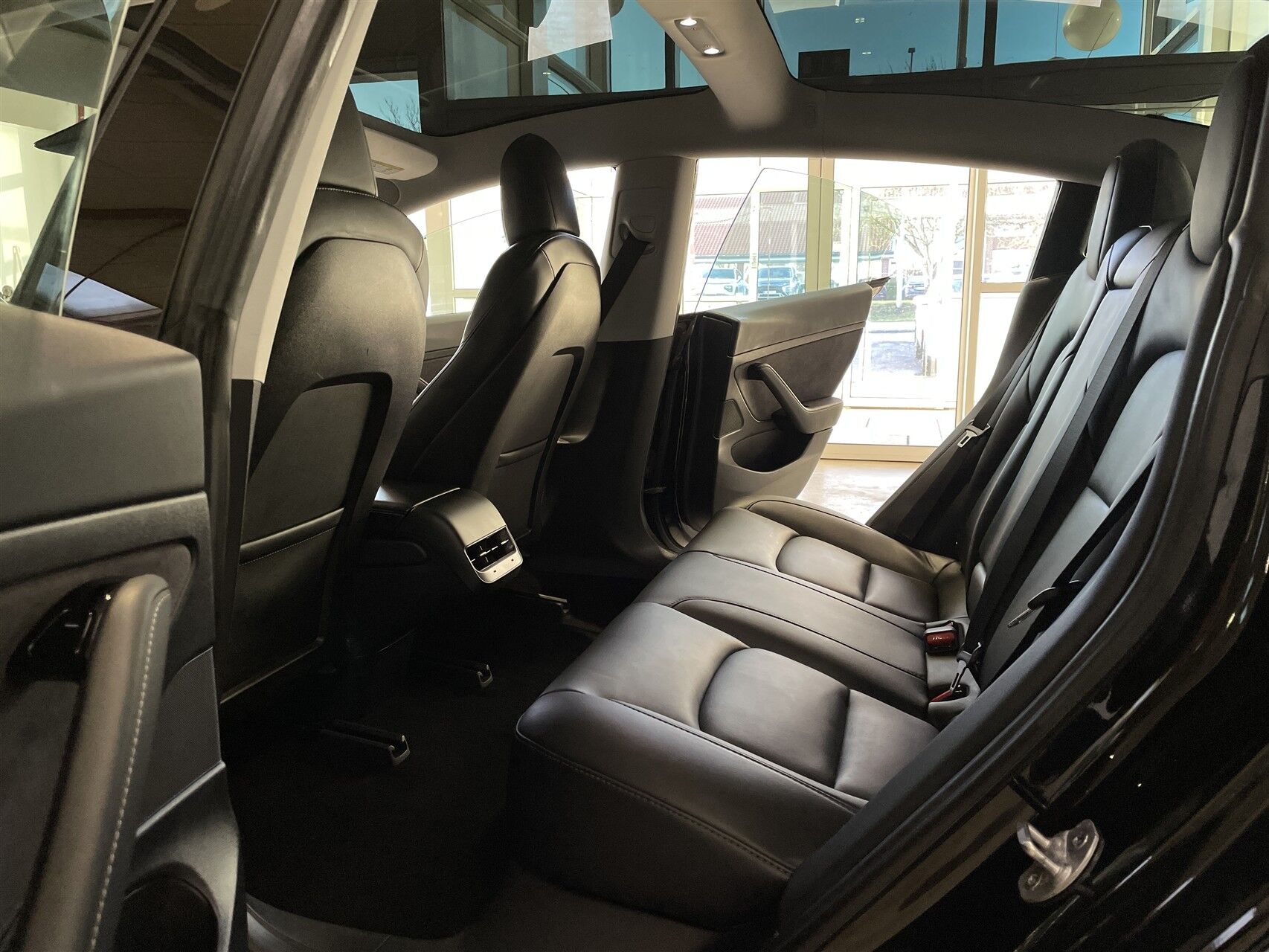 Billede af Tesla Model 3 EL Standard Range Plus 283HK Aut.