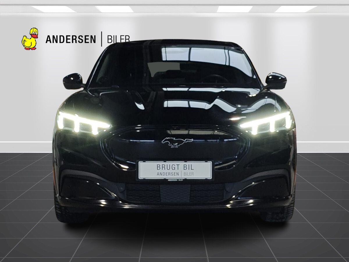 Billede af Ford Mustang Mach-E EL UR AWD 351HK 5d Aut.