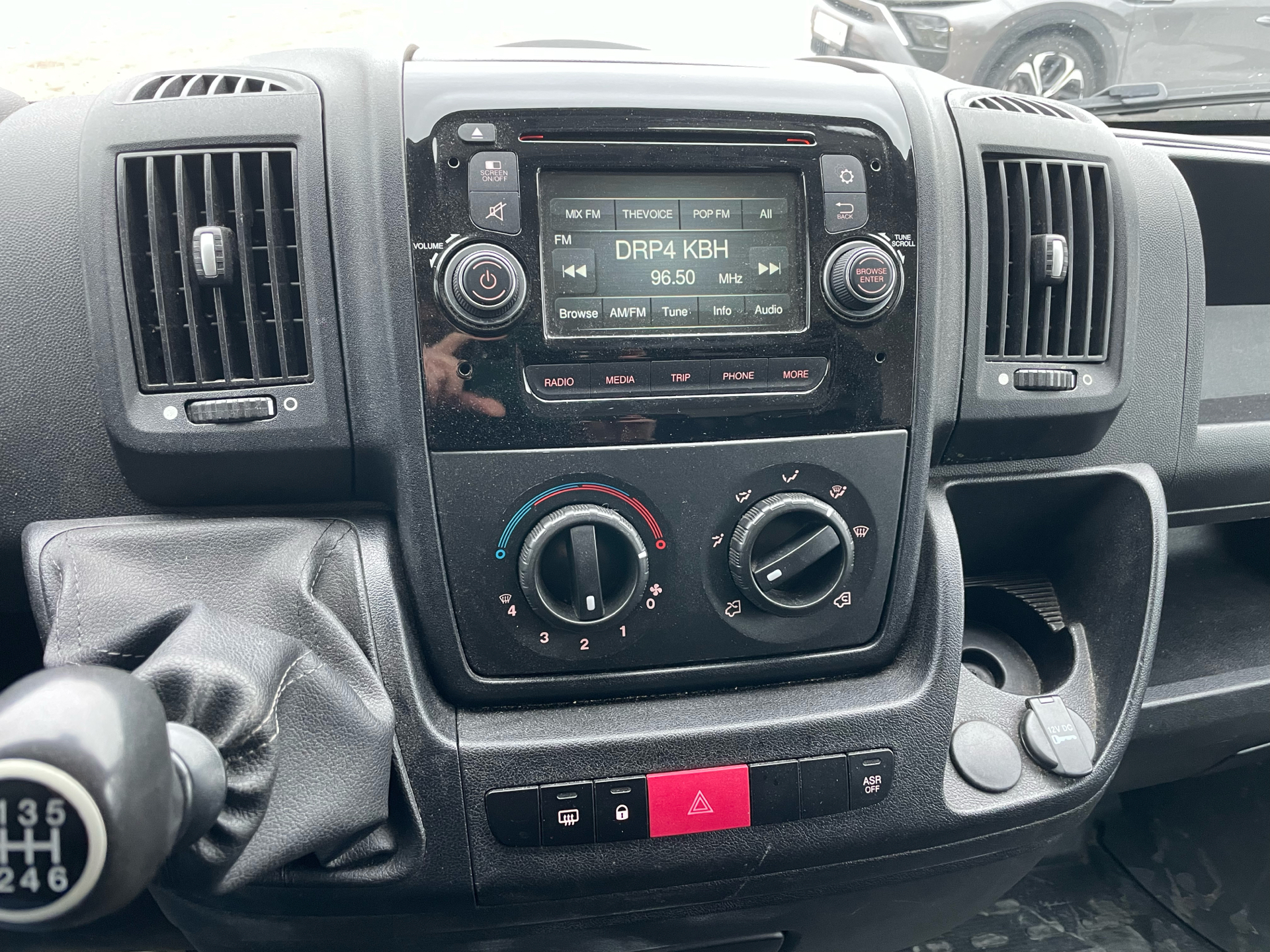 Billede af Citroën Jumper 33 L2H2 2,0 Blue HDi start/stop 160HK Van 6g