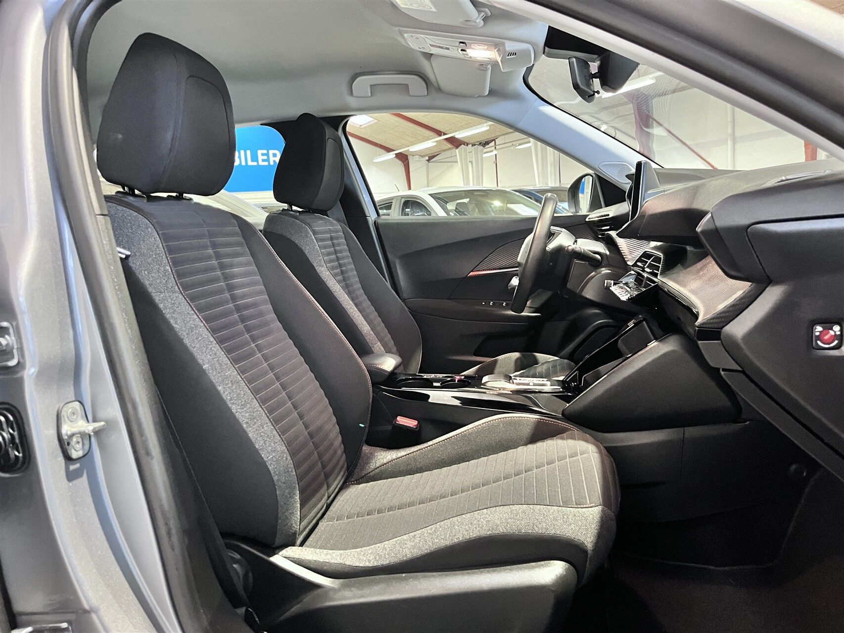 Billede af Peugeot e-2008 EL Active 136HK 5d Aut.