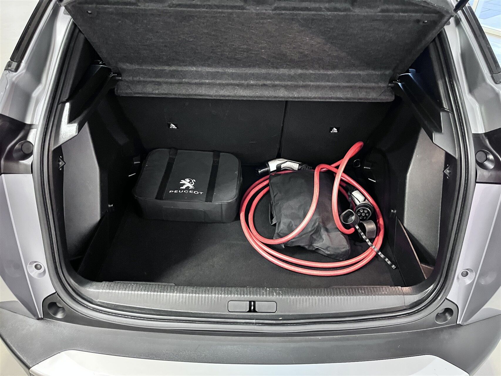 Billede af Peugeot e-2008 EL Active 136HK 5d Aut.