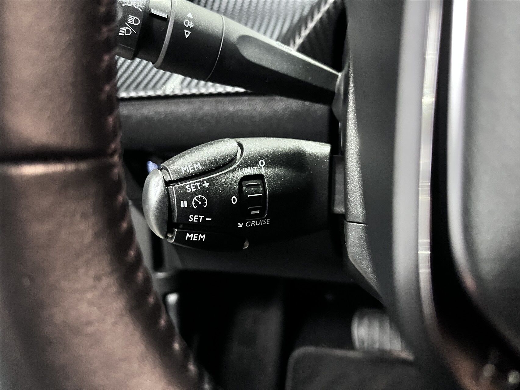 Billede af Peugeot e-2008 EL Active 136HK 5d Aut.