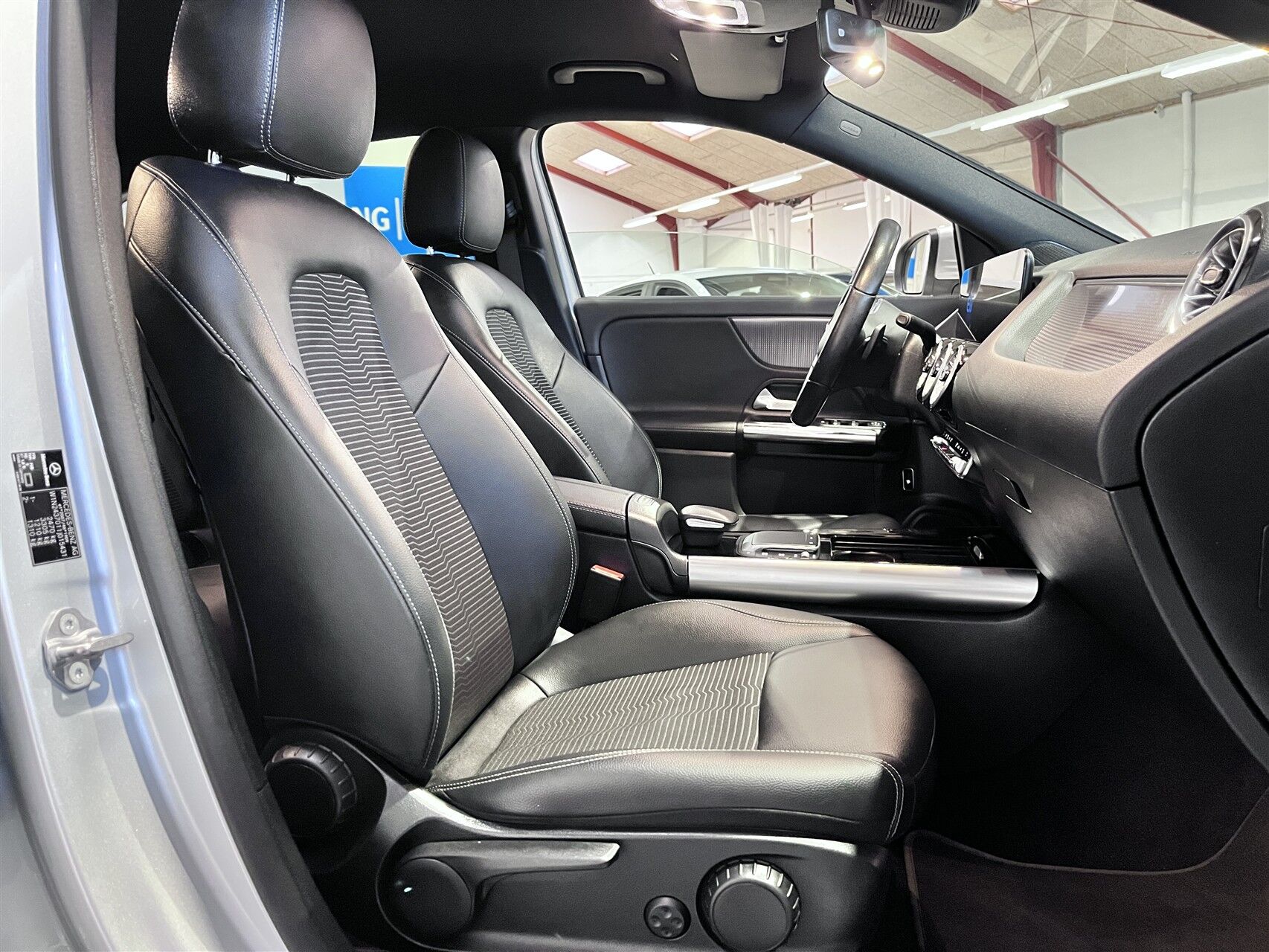 Billede af Mercedes-Benz EQA 250 EL 190HK 5d Aut.