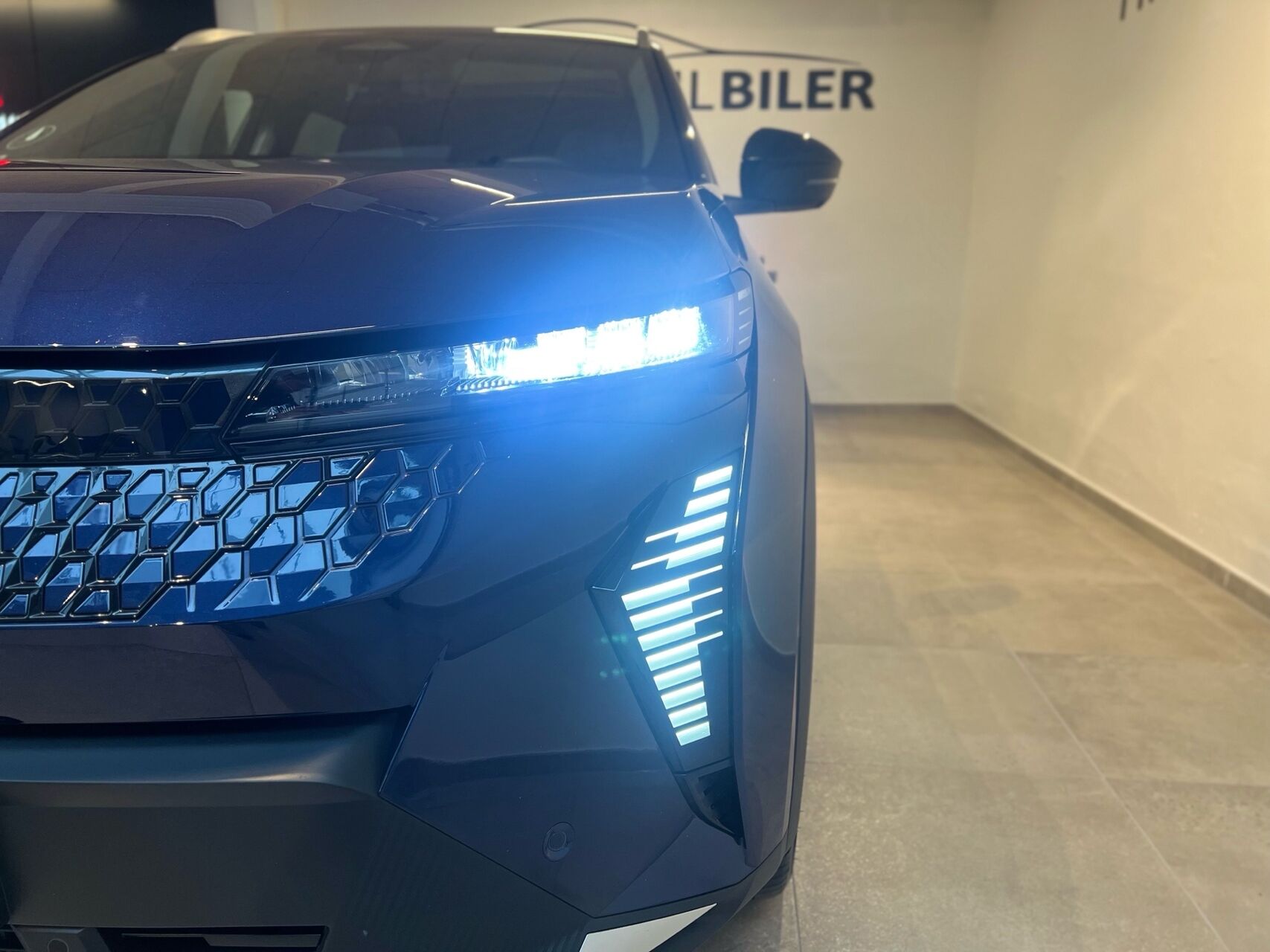 Billede af Renault Scénic E-TECH Iconic 220HK Aut.