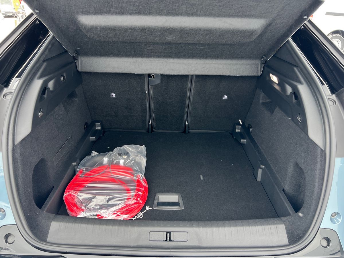 Billede af Peugeot e-3008 EL GT Pack 210HK 5d Aut.