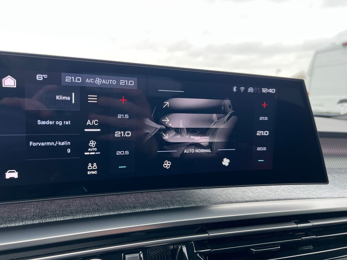 Billede af Peugeot e-3008 EL GT Pack 210HK 5d Aut.