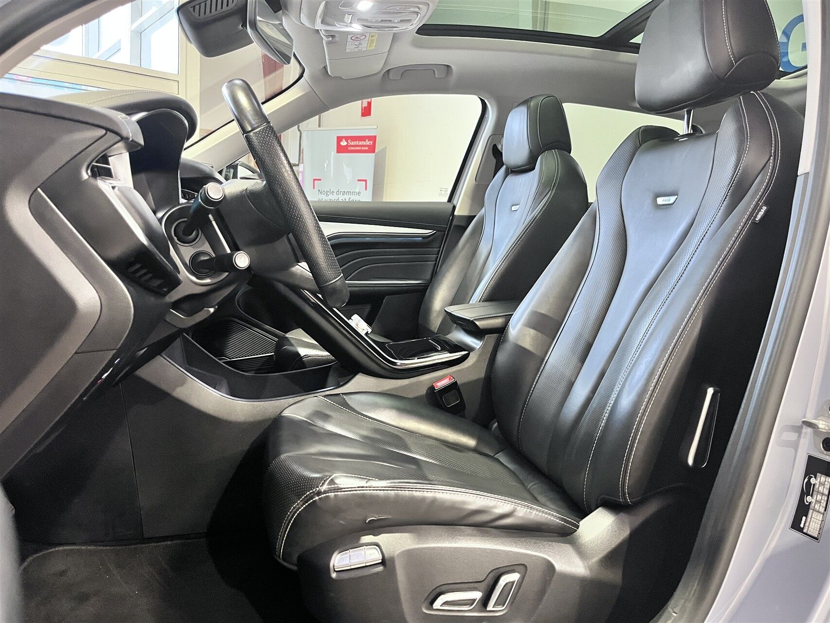 Billede af MG Marvel R EL Performance 4x4 288HK 5d Aut.