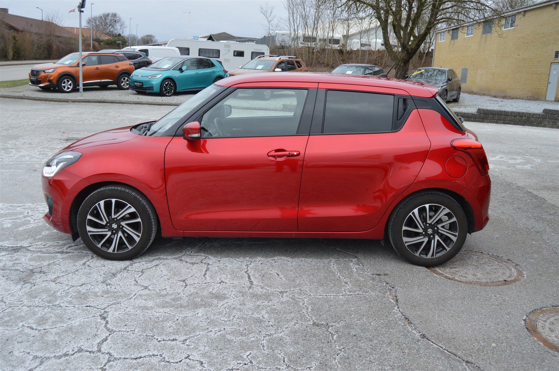 Billede af Suzuki Swift 1,2 Dualjet  Mild hybrid Exclusive AEB CVT 83HK 5d Trinl. Gear