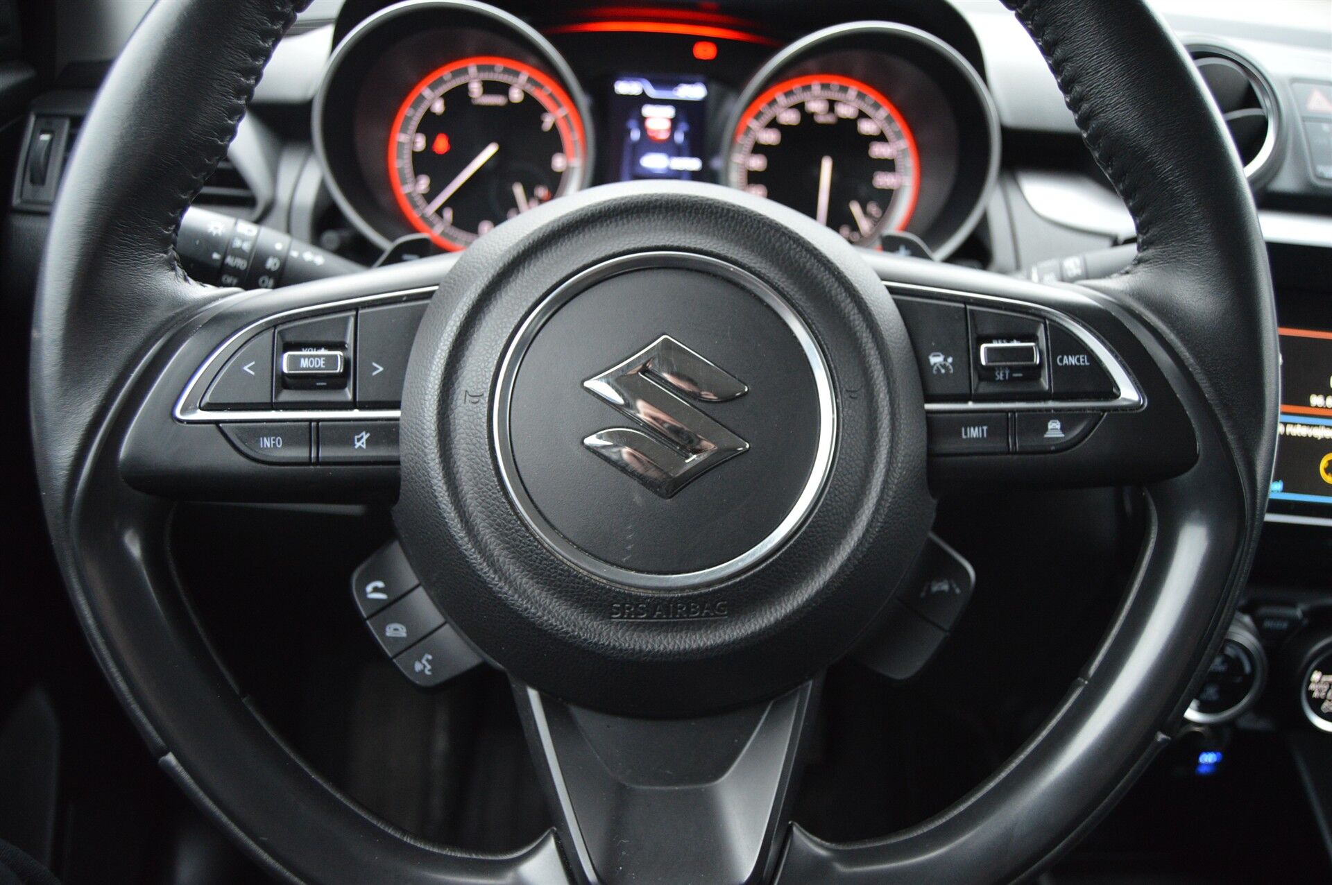 Billede af Suzuki Swift 1,2 Dualjet  Mild hybrid Exclusive AEB CVT 83HK 5d Trinl. Gear