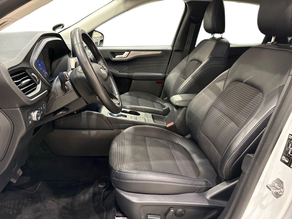 Billede af Ford Kuga 2,5 Plugin-hybrid Titanium X CVT 225HK 5d Trinl. Gear