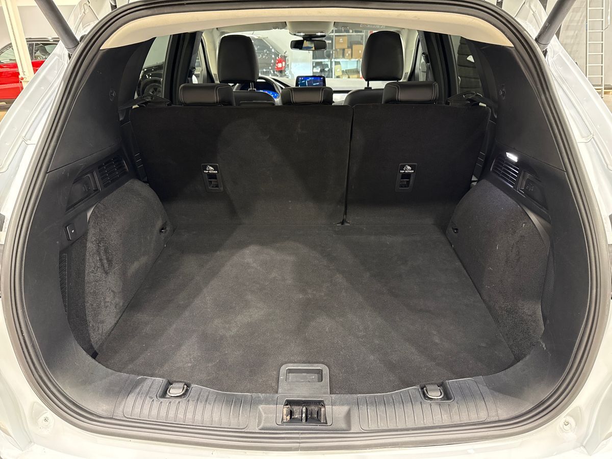 Billede af Ford Kuga 2,5 Plugin-hybrid Titanium X CVT 225HK 5d Trinl. Gear