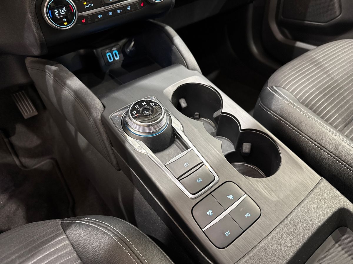 Billede af Ford Kuga 2,5 Plugin-hybrid Titanium X CVT 225HK 5d Trinl. Gear