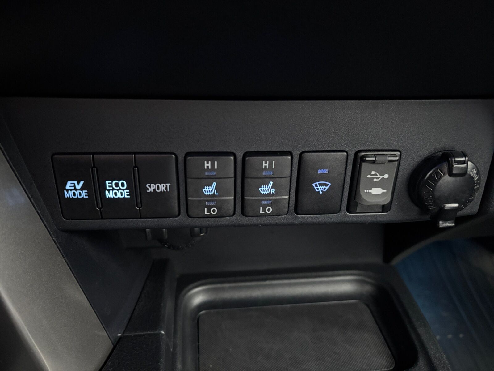 Billede af Toyota RAV4 2,5 Hybrid H3 Safety Sense 4x2 197HK 5d 6g Aut.