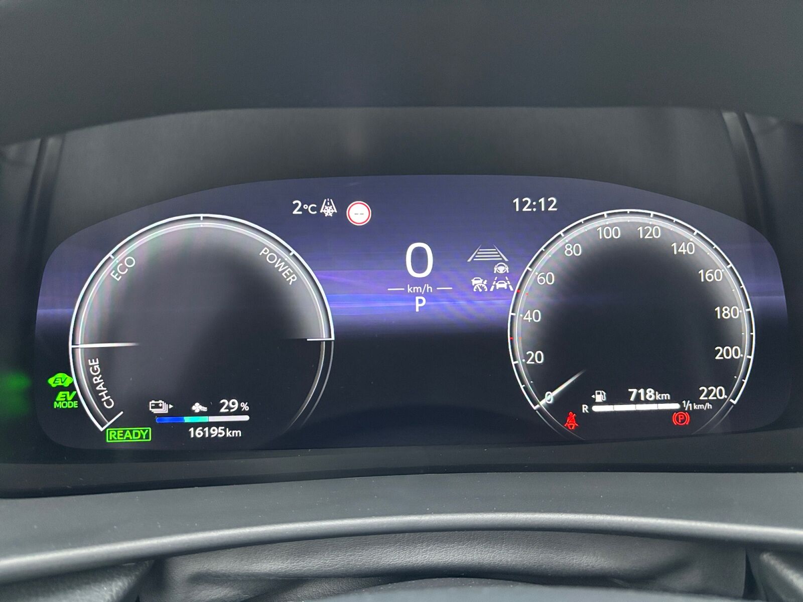 Billede af Toyota C-HR 2,0 Plugin-hybrid Style Smart Bi-tone E-CVT 223HK 5d Trinl. Gear