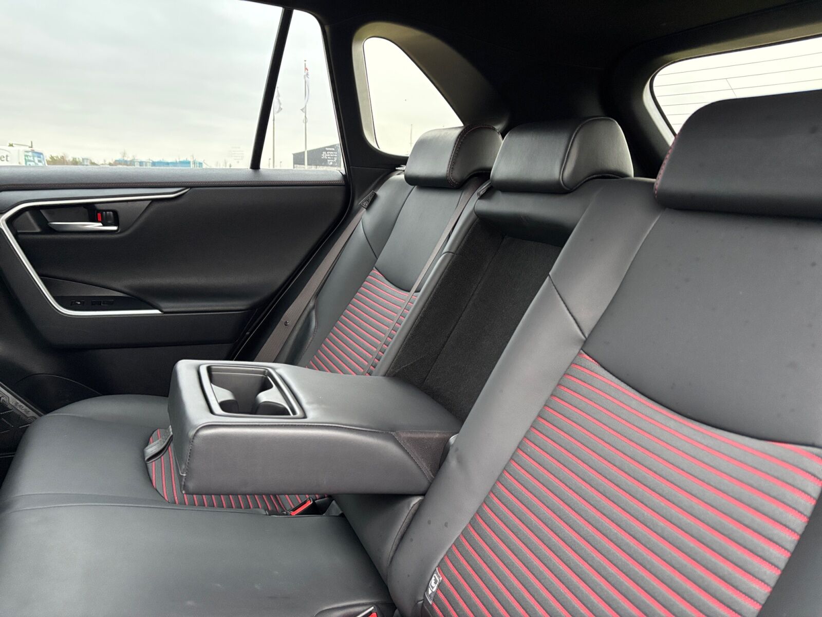 Billede af Toyota RAV4 Plug-in 2,5 Plugin-hybrid Style AWD 306HK 5d 6g Aut.