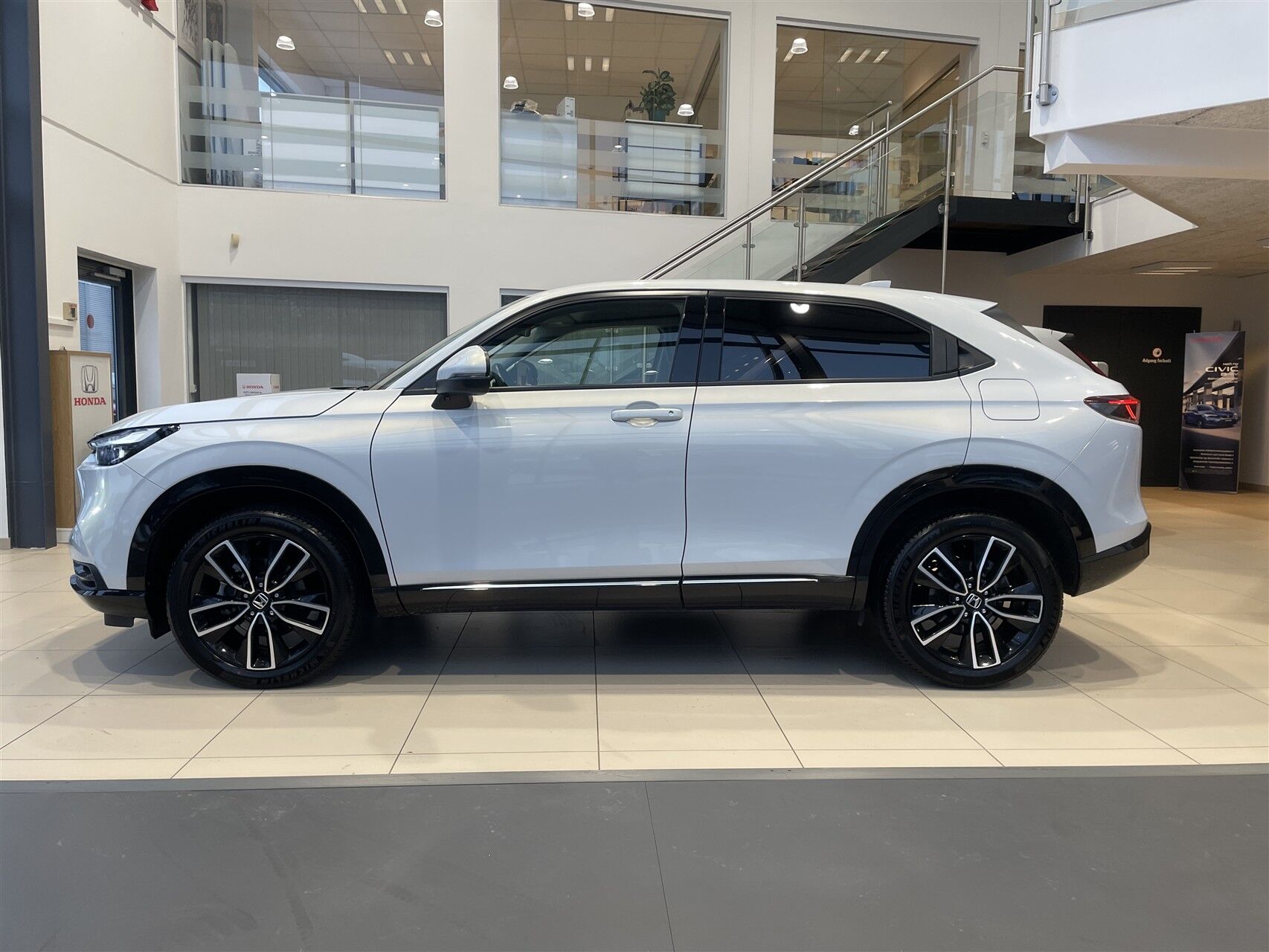 Billede af Honda HR-V 1,5 i-MMD  Hybrid Advance E-CVT 130HK 5d Trinl. Gear