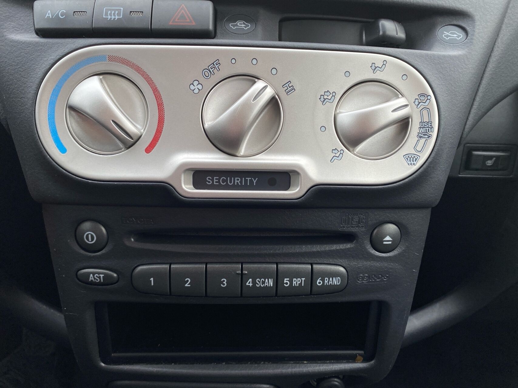 Billede af Toyota Yaris Verso 1,5 106HK