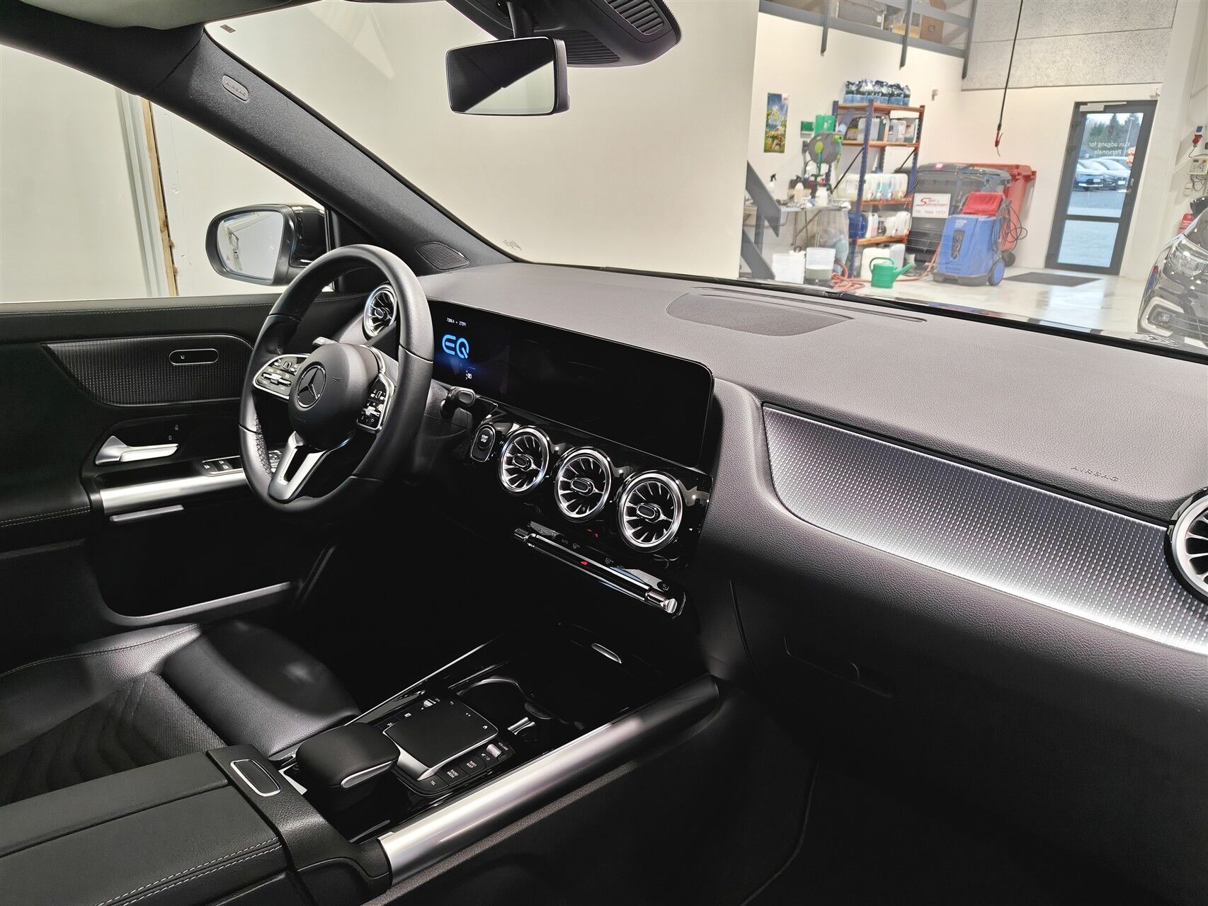 Billede af Mercedes-Benz EQA 250 EL 190HK 5d Aut.