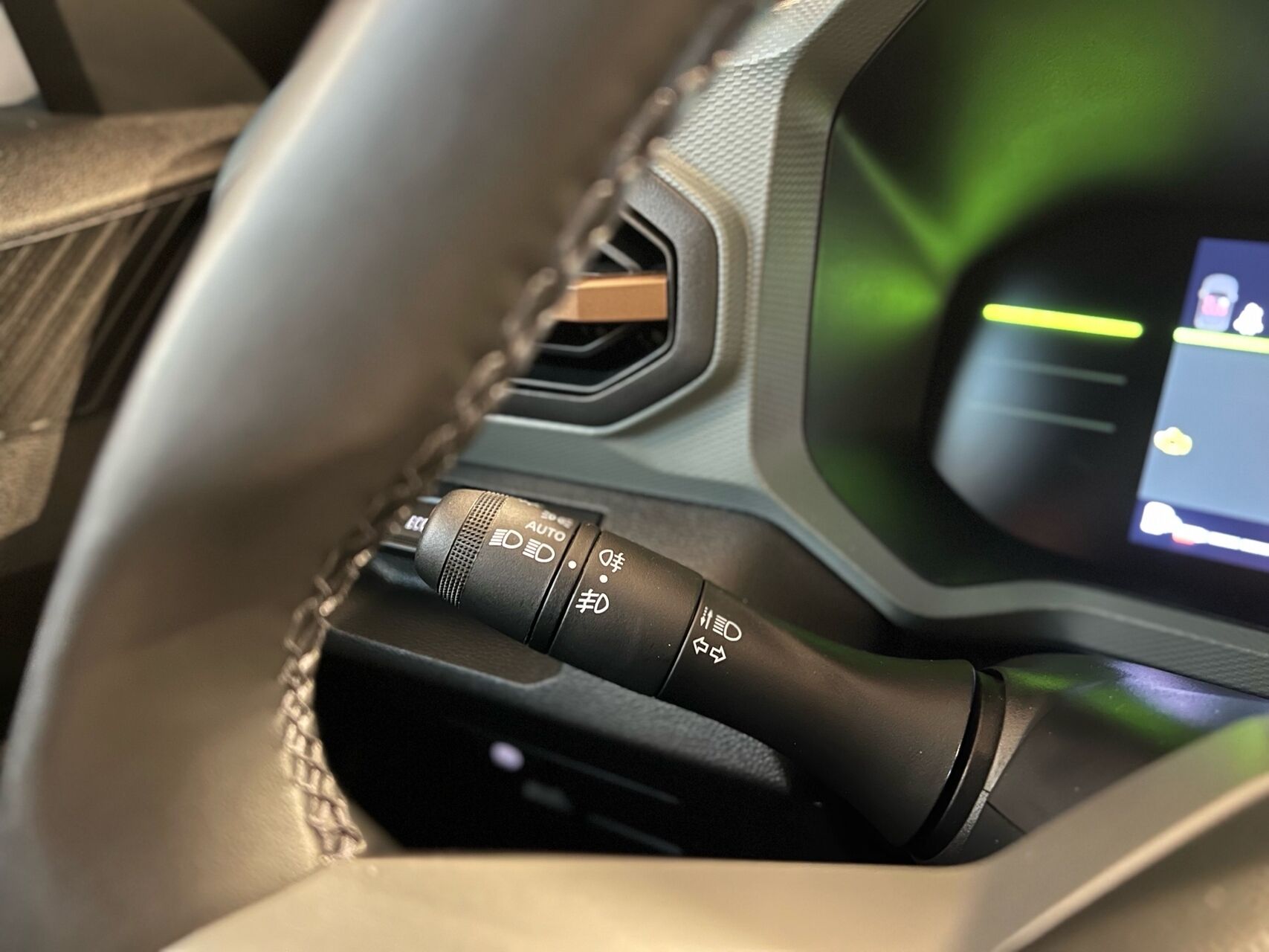 Billede af Dacia Duster 1,6 HEV  Hybrid Extreme 140HK 5d 6g Aut.