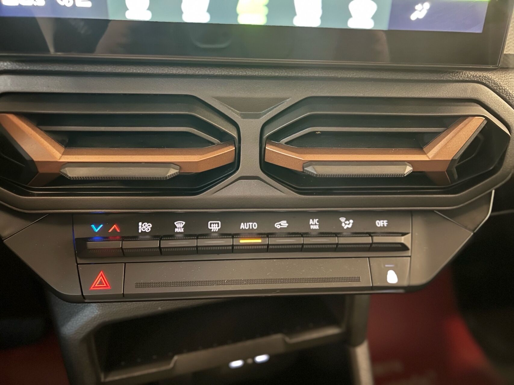 Billede af Dacia Duster 1,6 HEV  Hybrid Extreme 140HK 5d 6g Aut.