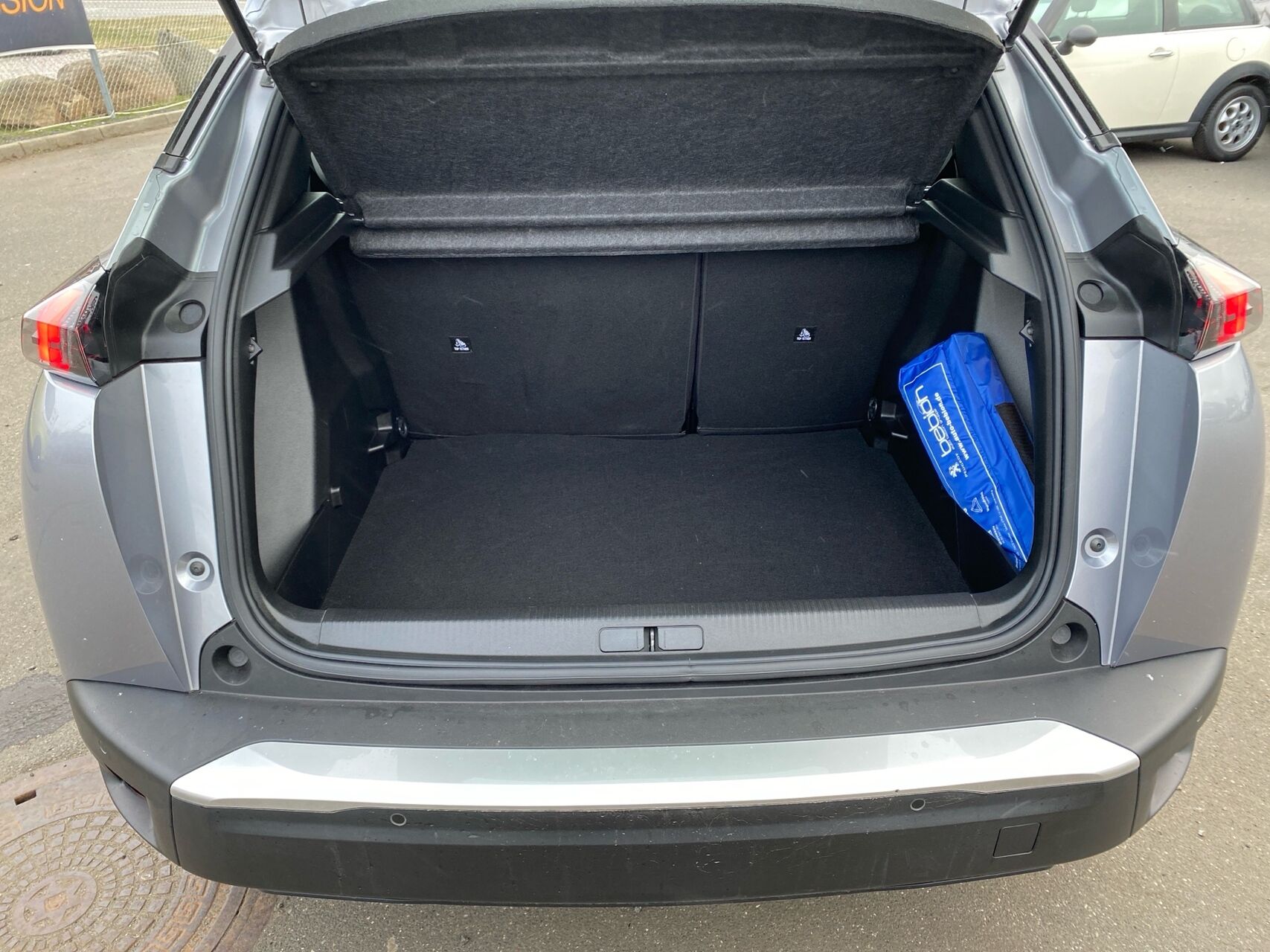 Billede af Peugeot e-2008 EL Allure 136HK 5d Aut.