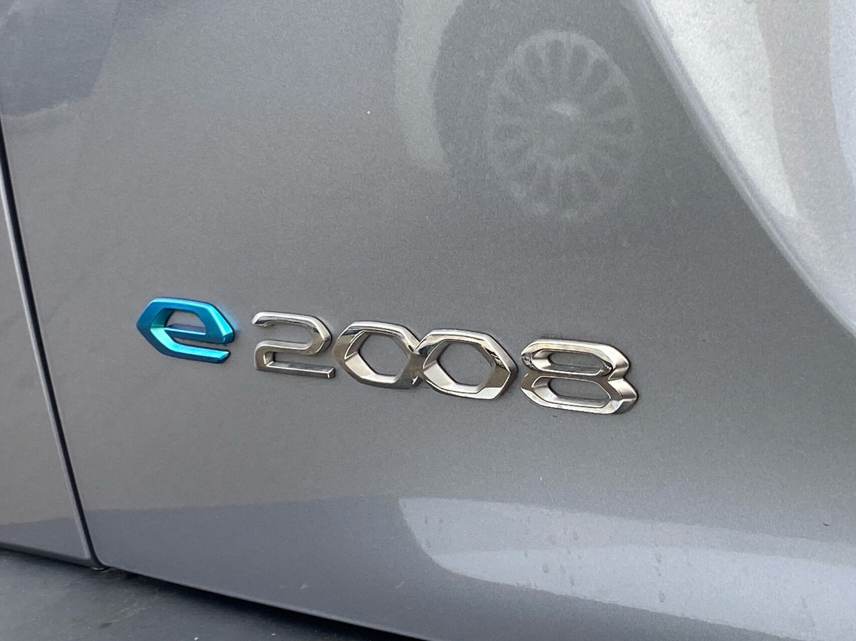 Billede af Peugeot e-2008 EL Allure 136HK 5d Aut.