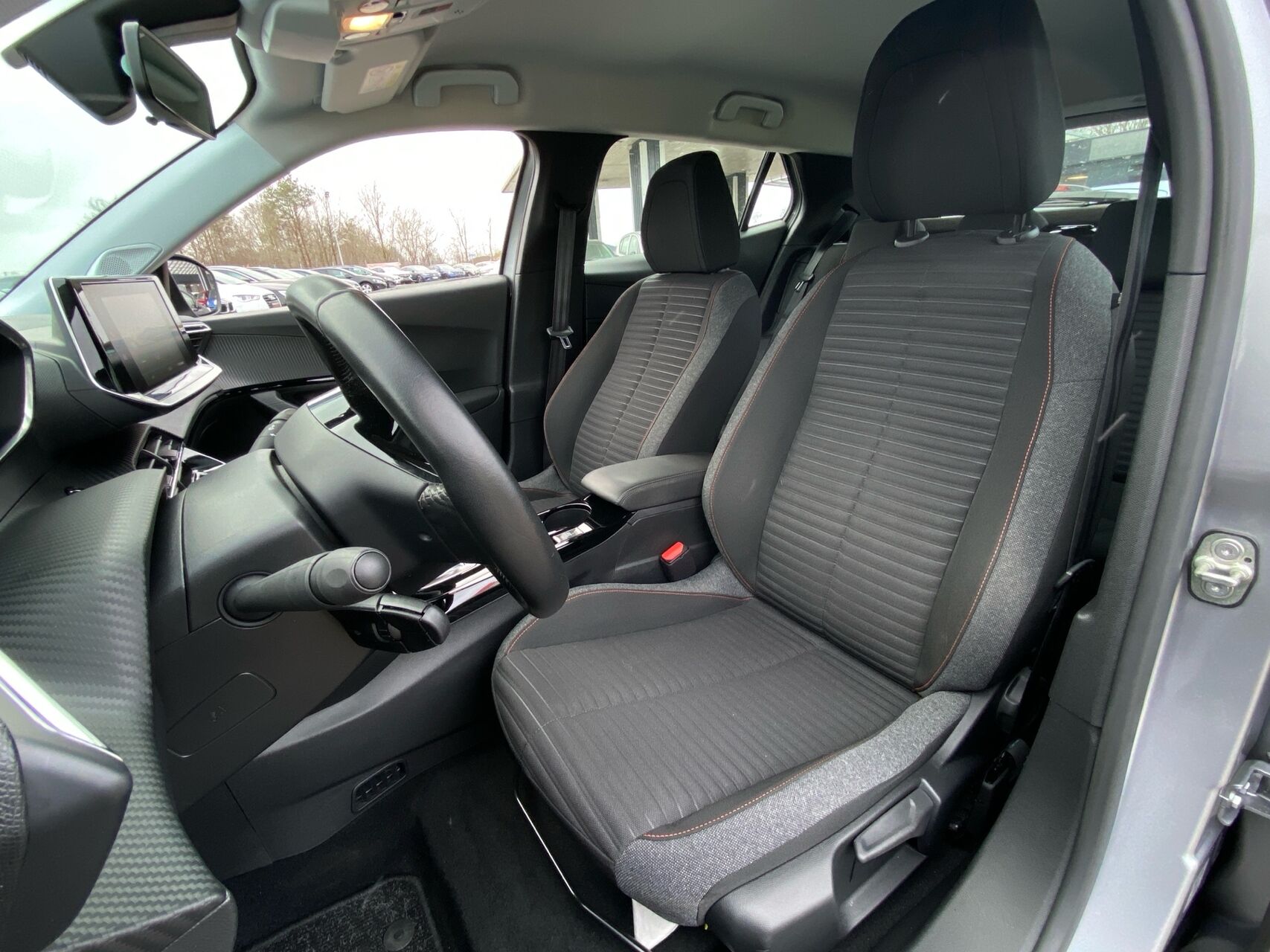 Billede af Peugeot e-2008 EL Allure 136HK 5d Aut.