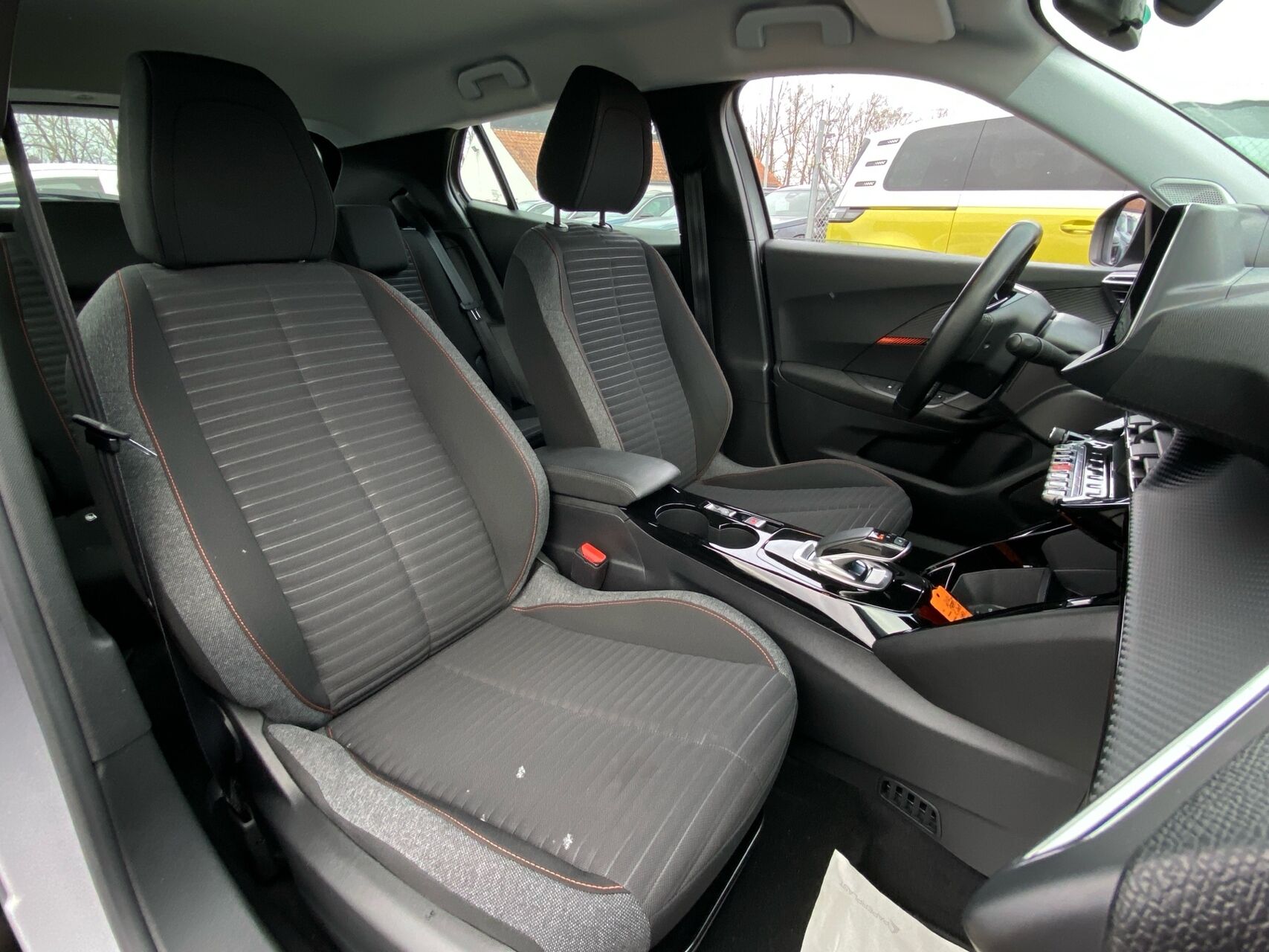 Billede af Peugeot e-2008 EL Allure 136HK 5d Aut.