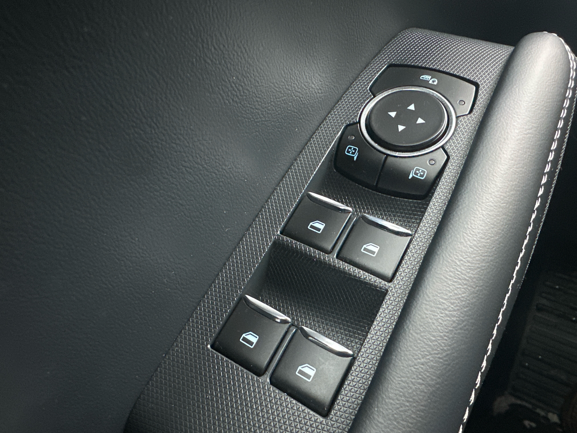 Billede af Ford Mustang Mach-E EL SR 269HK 5d Aut.