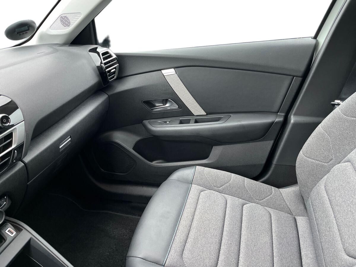 Billede af Citroën C4 1,2 PureTech VTR Sport EAT8 130HK 5d 8g Aut.