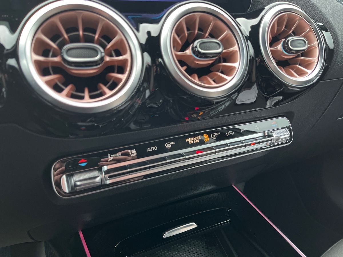 Billede af Mercedes-Benz EQA 350 EL 4Matic 292HK 5d Aut.