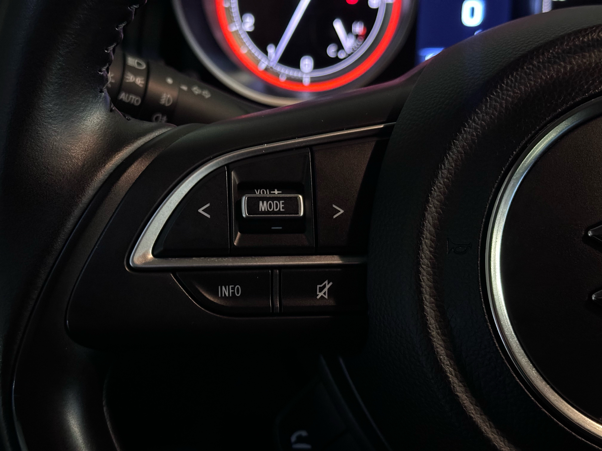 Billede af Suzuki Swift 1,2 Dualjet  Mild hybrid Action AEB CVT 83HK 5d Trinl. Gear