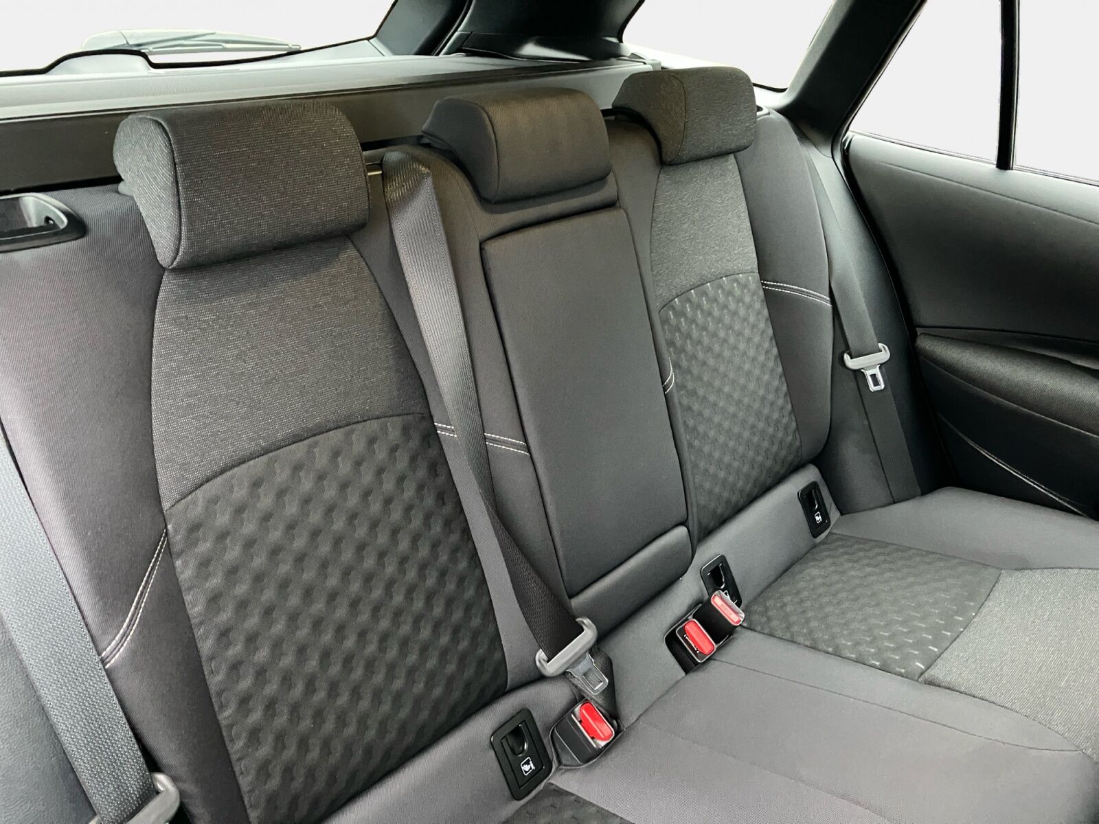 Billede af Toyota Corolla Touring Sports 1,8 Hybrid Active Comfort Plus E-CVT 140HK Stc Trinl. Gear