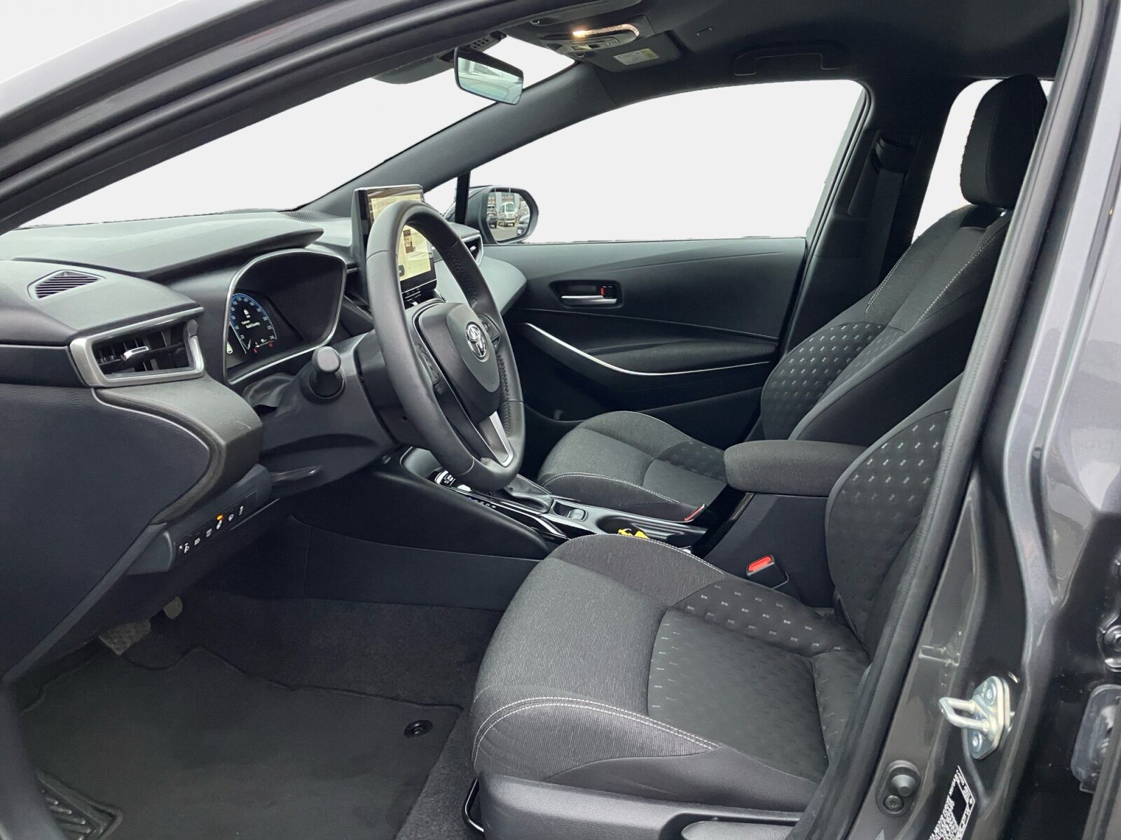 Billede af Toyota Corolla Touring Sports 1,8 Hybrid Active Comfort Plus E-CVT 140HK Stc Trinl. Gear