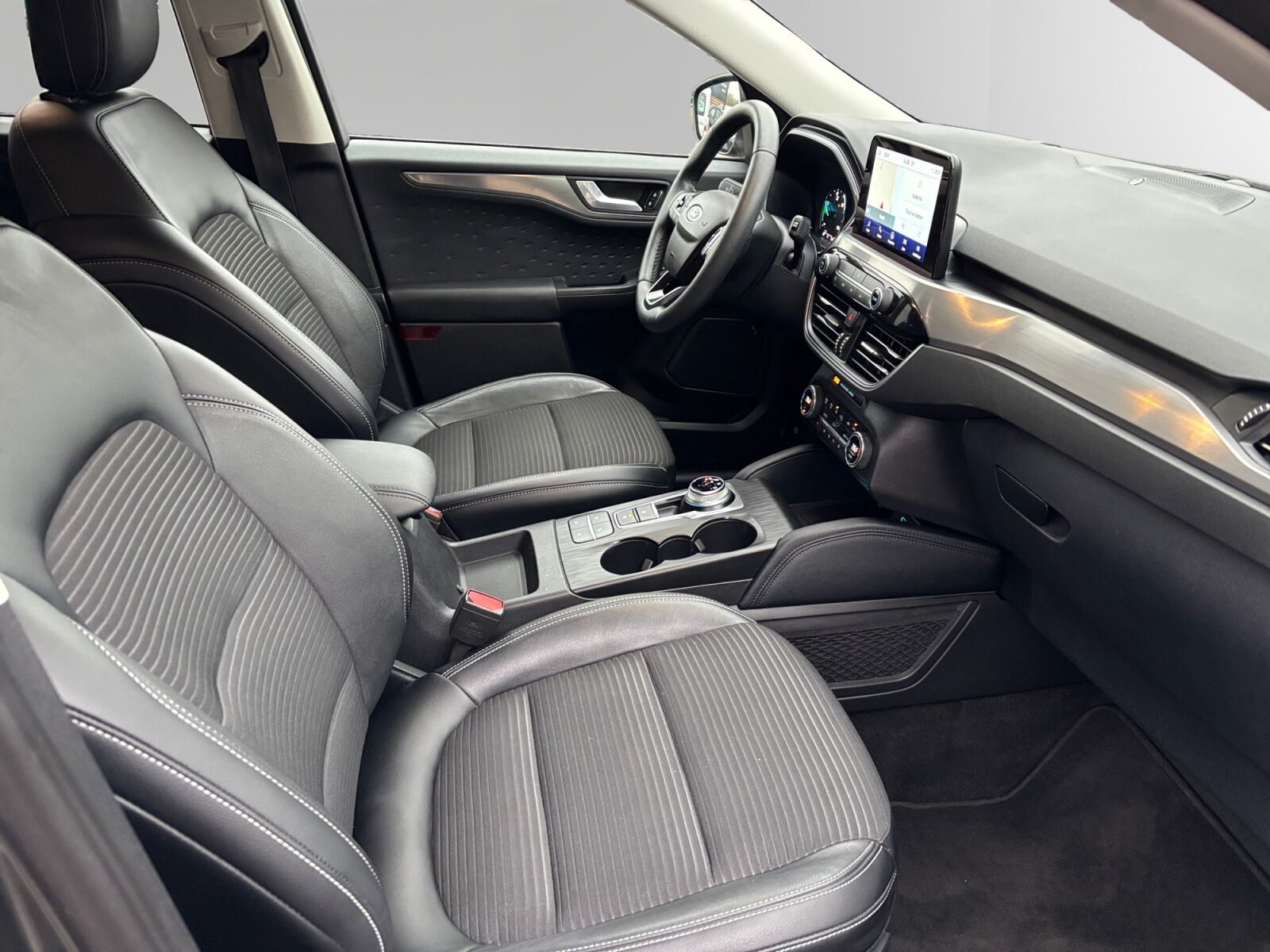 Billede af Ford Kuga 2,5 Plugin-hybrid Titanium X CVT 225HK 5d Trinl. Gear