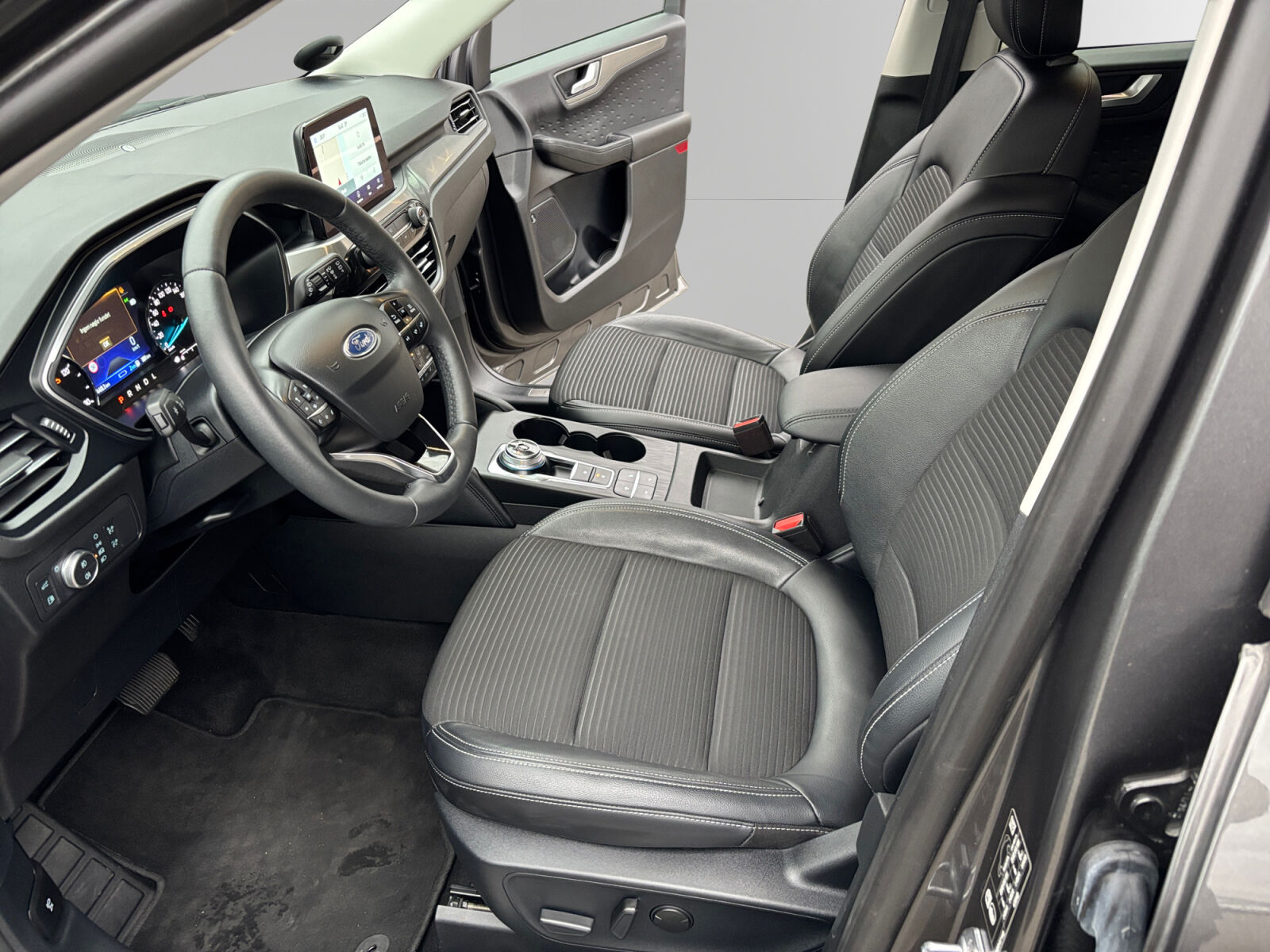 Billede af Ford Kuga 2,5 Plugin-hybrid Titanium X CVT 225HK 5d Trinl. Gear