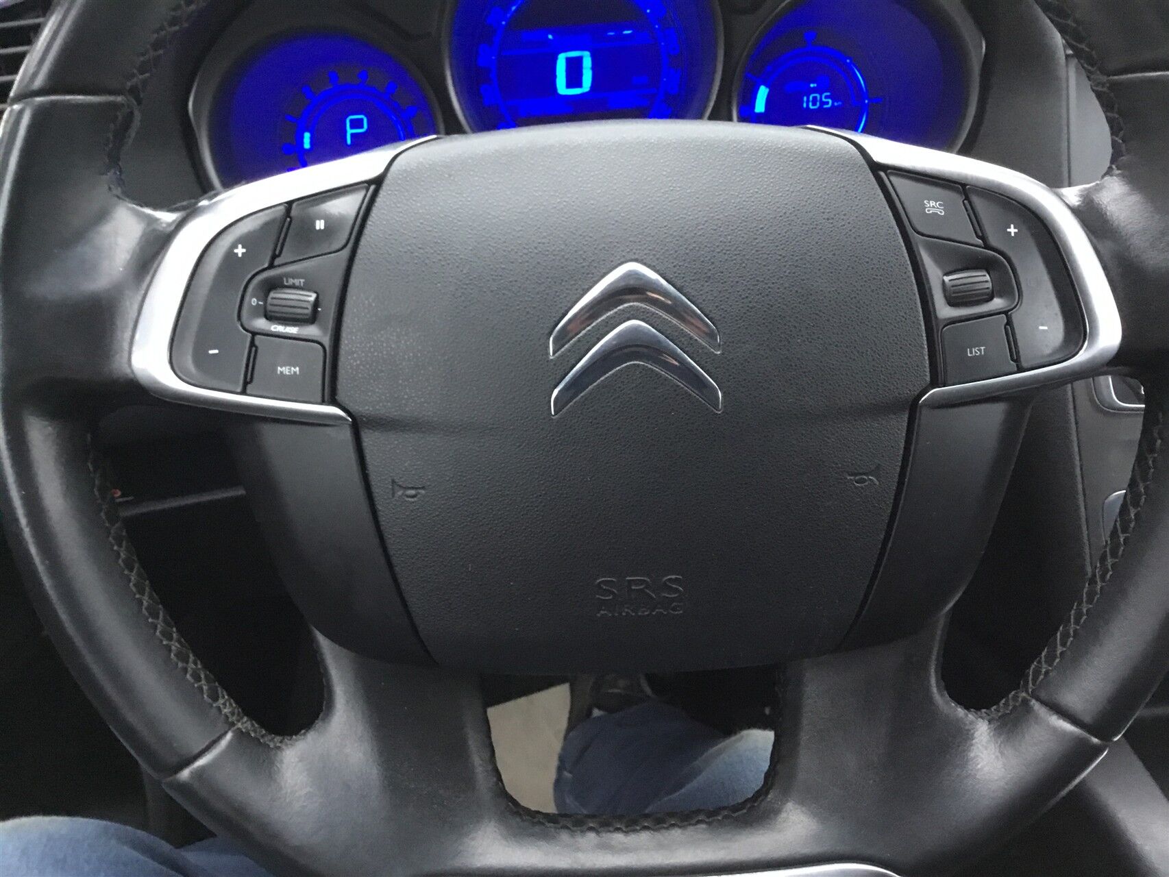 Billede af Citroën C4 1,6 Blue HDi Feel EAT6 start/stop 120HK 5d 6g Aut.