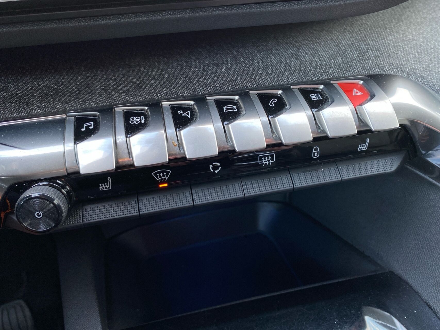 Billede af Peugeot 5008 1,2 e-THP Allure 130HK 5d