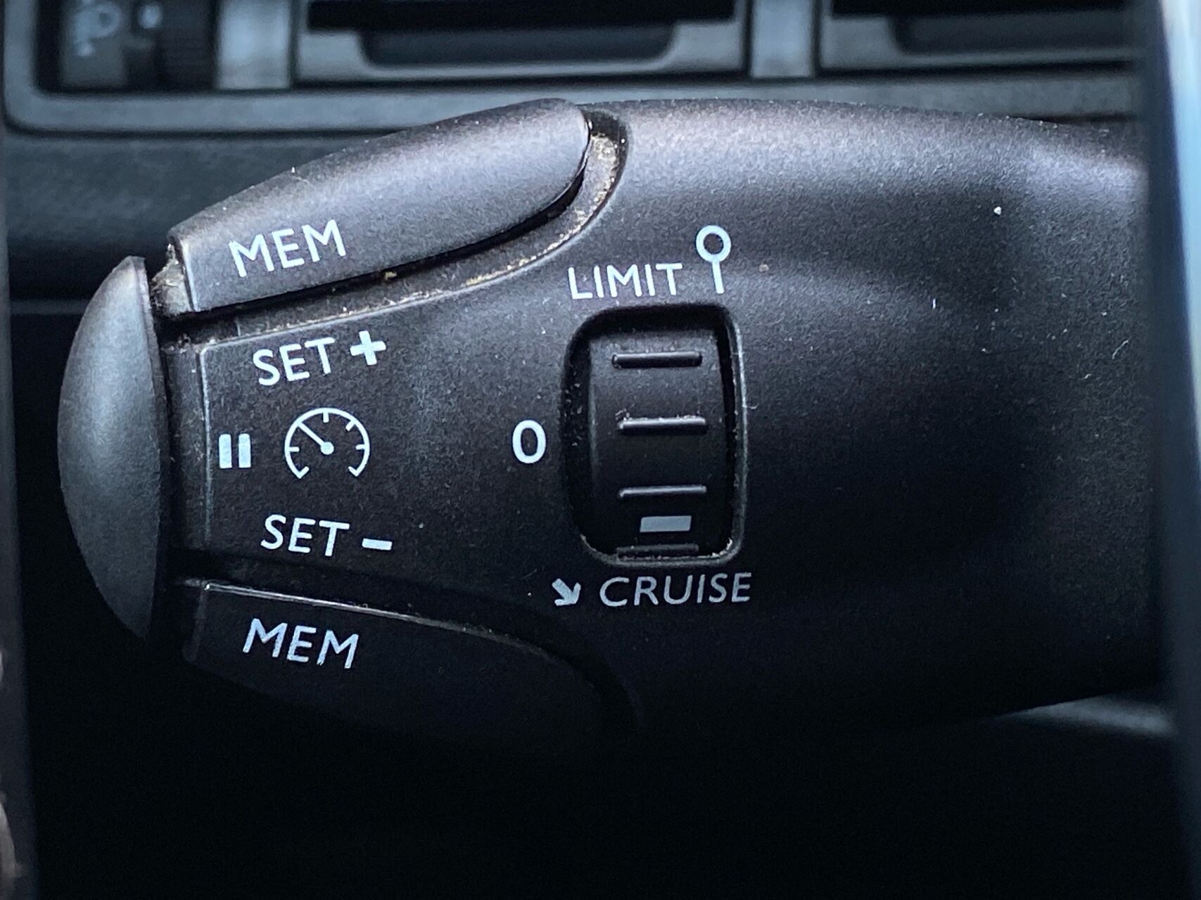 Billede af Peugeot 5008 1,2 e-THP Allure 130HK 5d