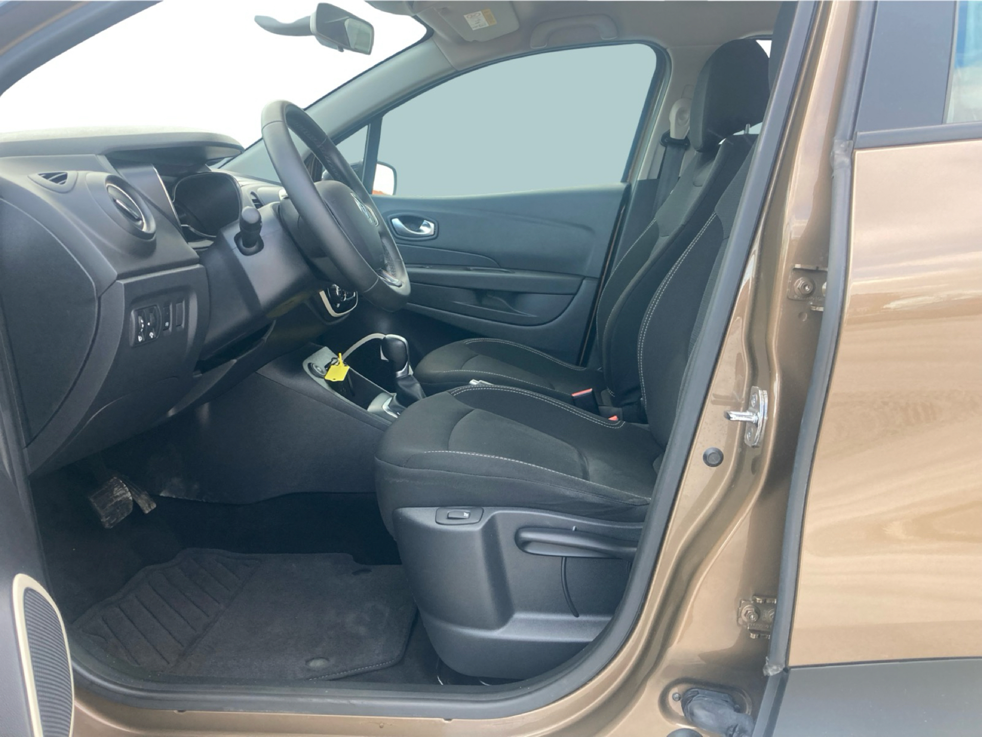 Billede af Renault Captur 1,2 TCE Zen EDC 120HK 5d 6g Aut.