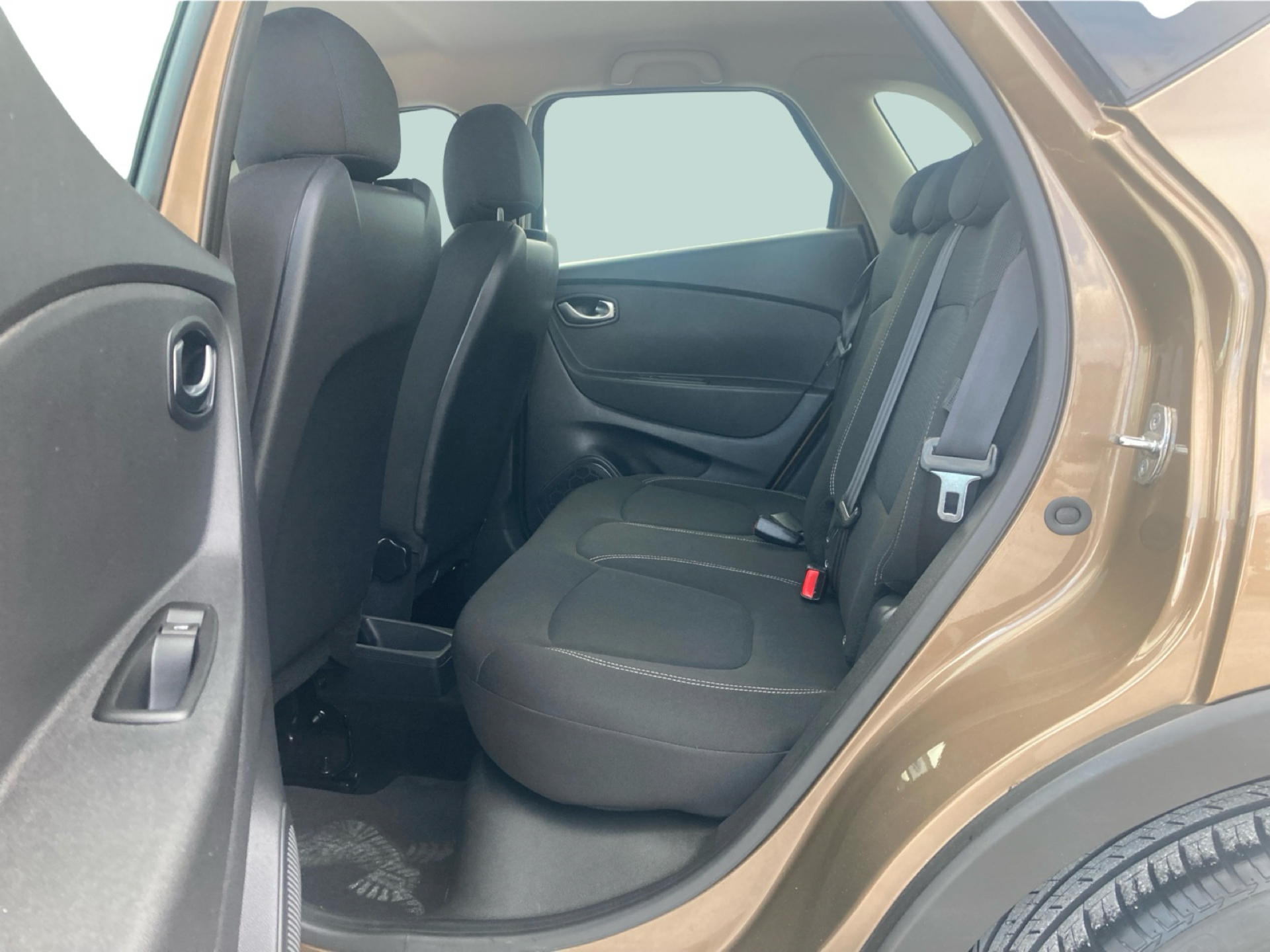 Billede af Renault Captur 1,2 TCE Zen EDC 120HK 5d 6g Aut.