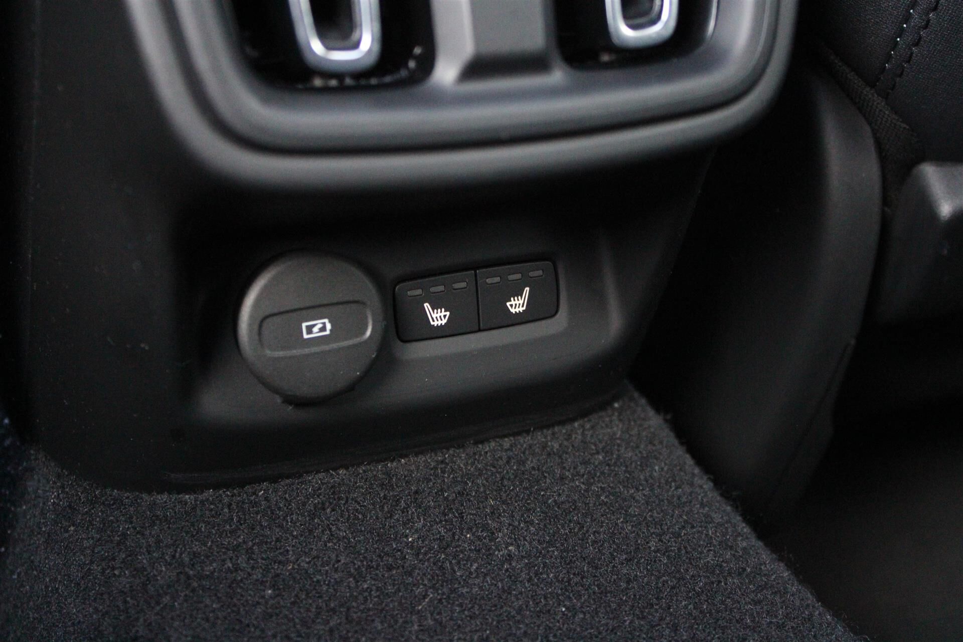 Billede af Polestar 2 EL Long Range Dual motor AWD 421HK 5d Aut.