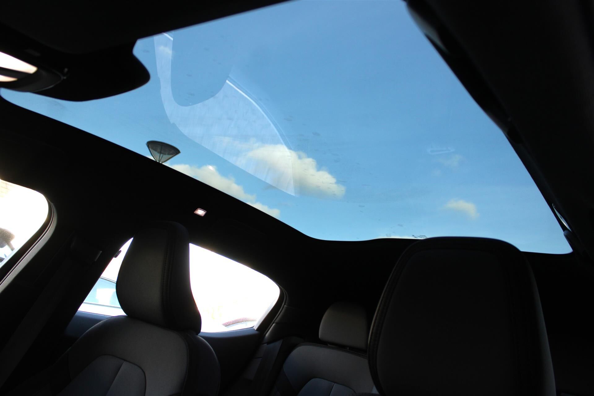 Billede af Polestar 2 EL Long Range Dual motor AWD 421HK 5d Aut.