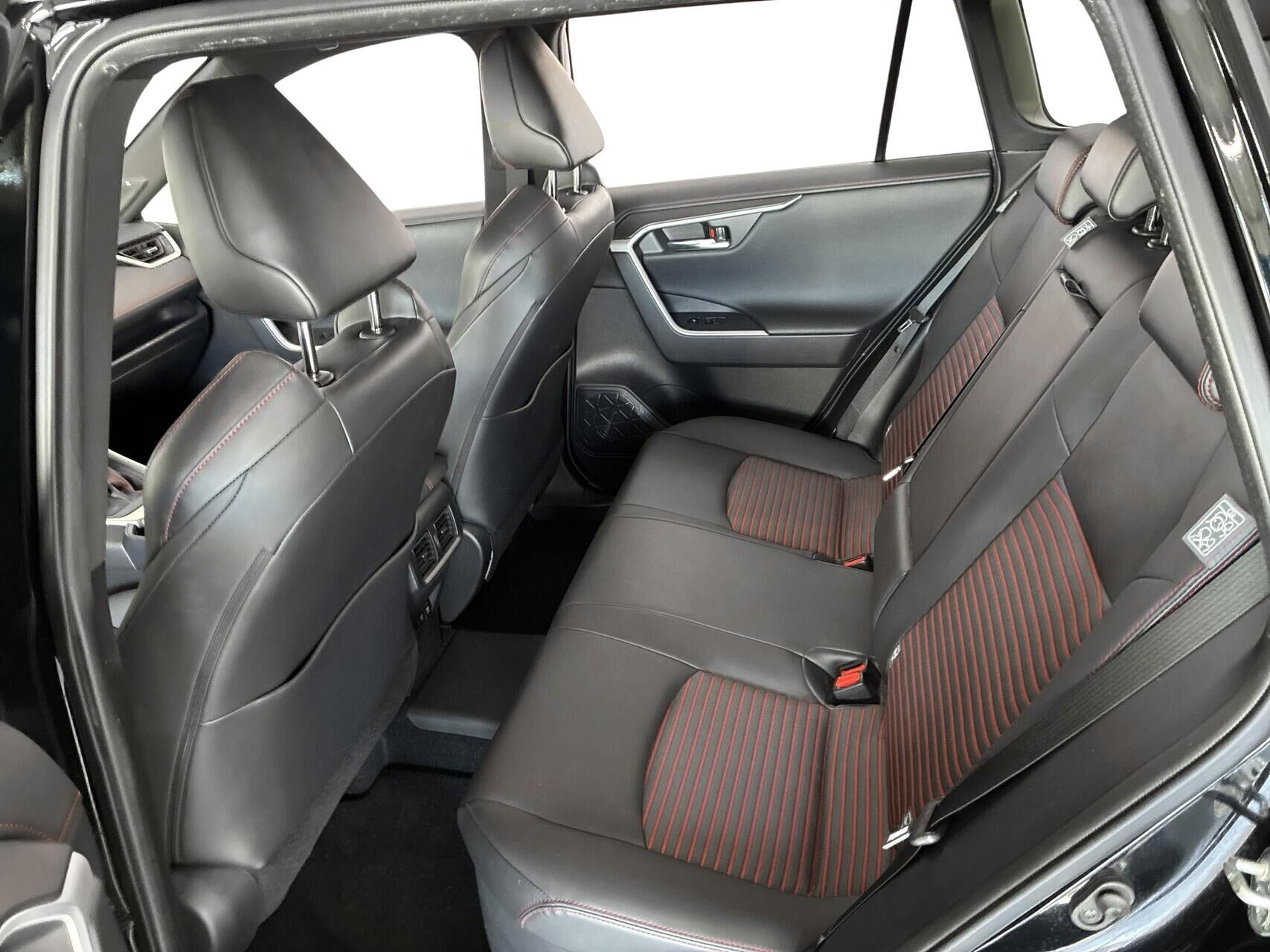 Billede af Toyota RAV4 Plug-in 2,5 Plugin-hybrid H3 Premium AWD 306HK 5d 6g Aut.