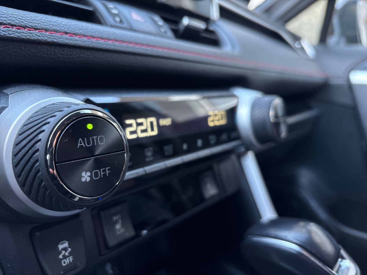 Billede af Toyota RAV4 Plug-in 2,5 Plugin-hybrid H3 Premium AWD 306HK 5d 6g Aut.